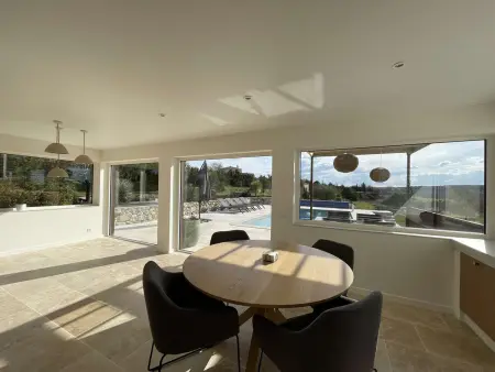 Maison à Saint-Remèze avec Piscine, 8 Pers, Animaux Acceptés, Jardin 2000m² et Studio Indépendant - Photo 2