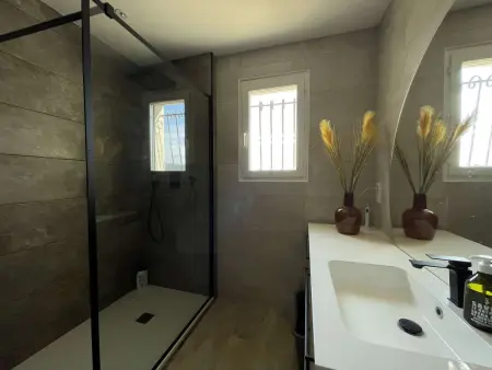 Maison à Saint-Remèze avec Piscine, 8 Pers, Animaux Acceptés, Jardin 2000m² et Studio Indépendant - Photo 15