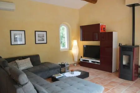 La Maison de Lisa, Maison à Montfort-sur-Argens avec jardin - Photo 1