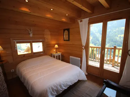 Superbe chalet 12 pers, proche pistes, sauna, animaux, parking - Photo 12