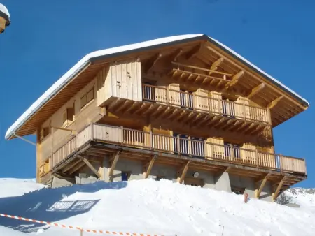 Superbe chalet 12 pers, proche pistes, sauna, animaux, parking - Photo 16