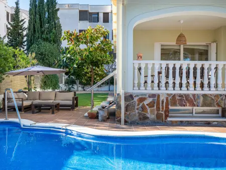 Maison piscine privée et clim, près de la plage - Photo 1