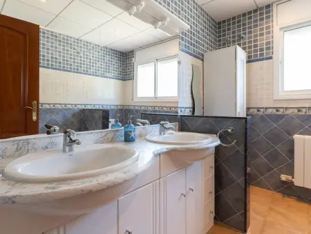 Maison piscine privée et clim, près de la plage - Photo 27