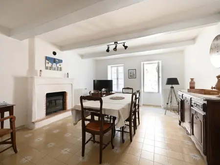 Maison de village à Ars-en-Ré avec garage, cour, salon TV, 3 chambres, balcon et équipements modernes - Photo 9