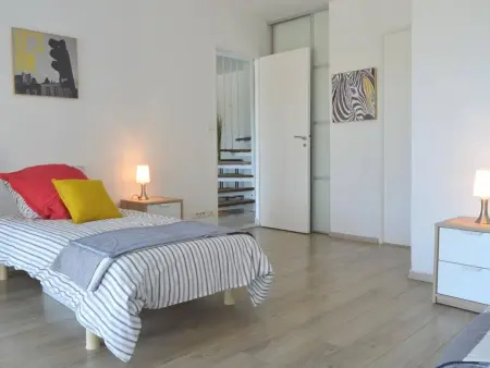 Maison climatisée avec piscine privée, 5 pièces, 7 couchages à 15 min des plages de Vallauris - Photo 15