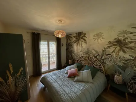 Sublime Villa Climatisée Familiale avec Extérieurs Spacieux – Quartier Calme - Photo 3