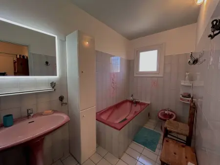 Sublime Villa Climatisée Familiale avec Extérieurs Spacieux – Quartier Calme - Photo 7