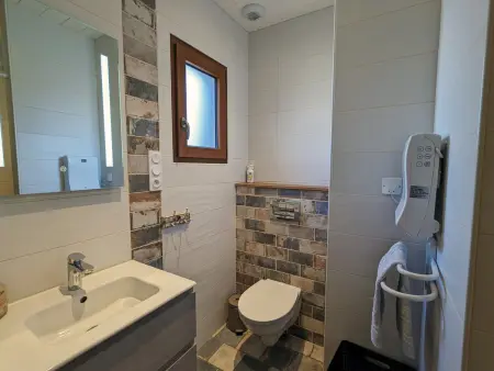 Chalet neuf à Gérardmer avec terrasse et parking privé - Photo 12