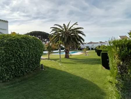 Maison à Pals avec Jardin Privé, Piscine Communautaire et WIFI, à 1,5 km de la Plage - Photo 1