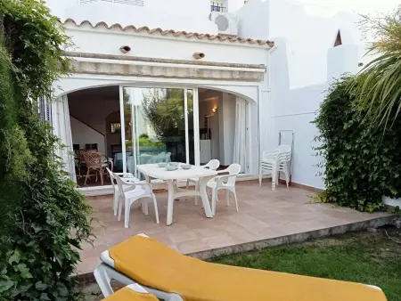 Maison à Pals avec Jardin Privé, Piscine Communautaire et WIFI, à 1,5 km de la Plage - Photo 3