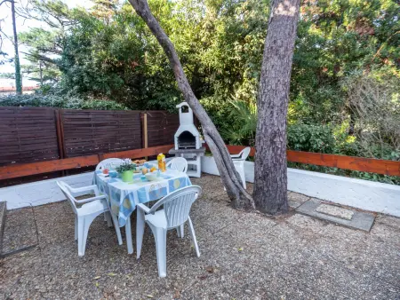 Studio en Duplex sous la Pinède et Proche de la Plage - Photo 1