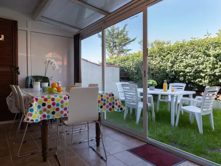 Villa Mitoyenne avec Jardin, Proche Plage à Seignosse, Piscine, Parking Privé et Wifi - Photo 1