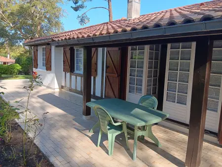 Maison spacieuse avec jardin, proche commerces et plage, 6 couchages, parking privatif - Photo 1