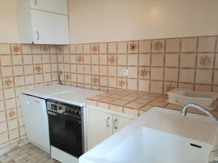 Maison spacieuse avec jardin, proche commerces et plage, 6 couchages, parking privatif - Photo 7