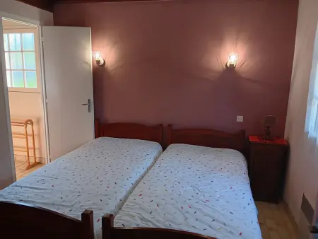 Maison spacieuse avec jardin, proche commerces et plage, 6 couchages, parking privatif - Photo 13
