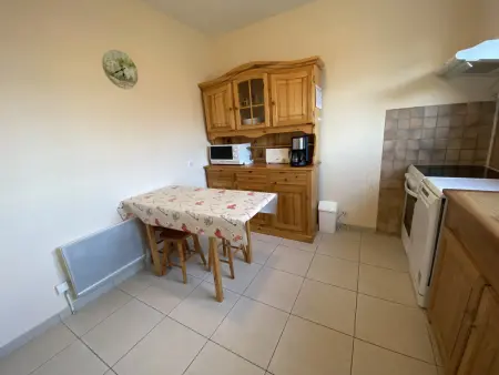 Maison de Ville à Fouras avec Jardin et Garage, Proche Plages - Photo 6