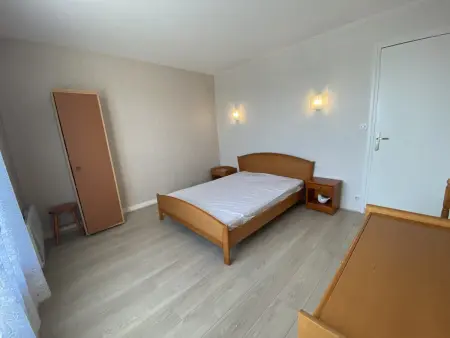 Maison de Ville à Fouras avec Jardin et Garage, Proche Plages - Photo 12