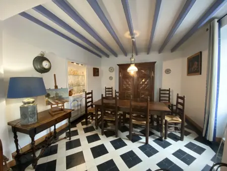 Vaste Maison au Coeur de Fouras, Proche Plages et Commerces, Idéale pour Familles - Photo 6