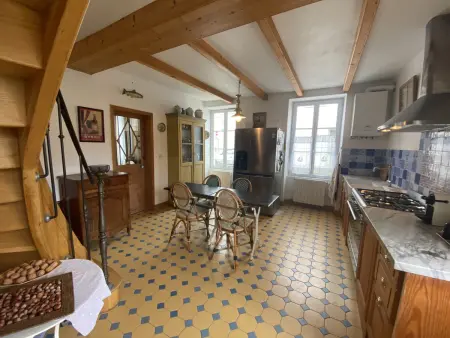 Vaste Maison au Coeur de Fouras, Proche Plages et Commerces, Idéale pour Familles - Photo 7