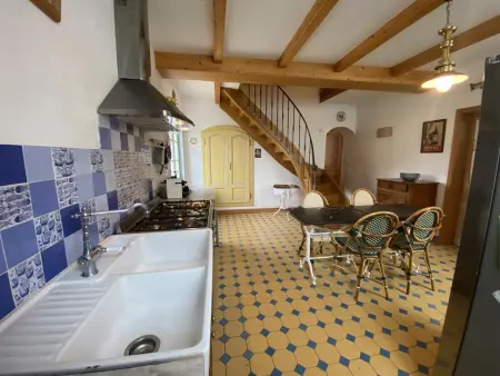 Vaste Maison au Coeur de Fouras, Proche Plages et Commerces, Idéale pour Familles - Photo 9