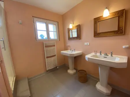 Vaste Maison au Coeur de Fouras, Proche Plages et Commerces, Idéale pour Familles - Photo 23