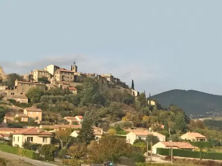 La Pinede, Gîte avec Clim et piscine chauffée, 1 km de Faucon - Photo 43