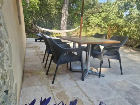 La petite Pinede, Gîte joliment décoré avec Clim et piscine chauffée - Photo 10