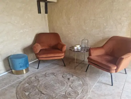 La petite Pinede, Gîte joliment décoré avec Clim et piscine chauffée - Photo 17