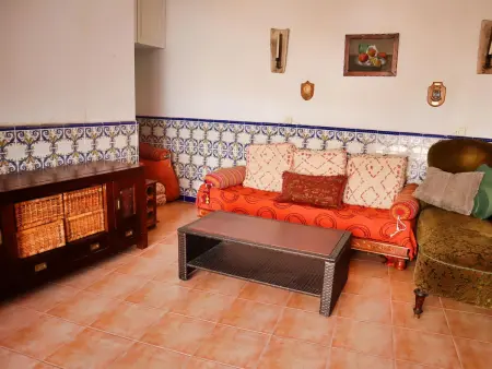 Maison ancienne rénovée avec piscine privée, climatisation et parking, idéale familles - Photo 14
