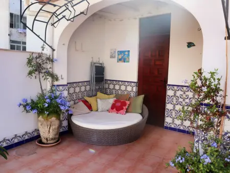 Maison ancienne rénovée avec piscine privée, climatisation et parking, idéale familles - Photo 16