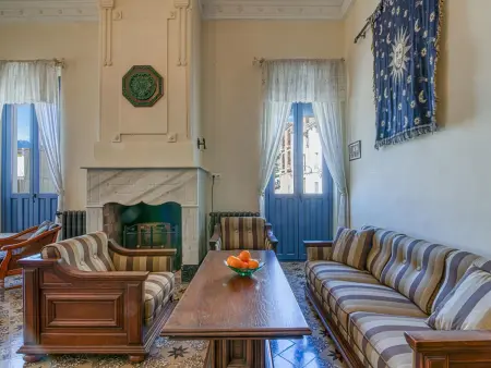 Maison ancienne rénovée avec piscine privée, climatisation et parking, idéale familles - Photo 31