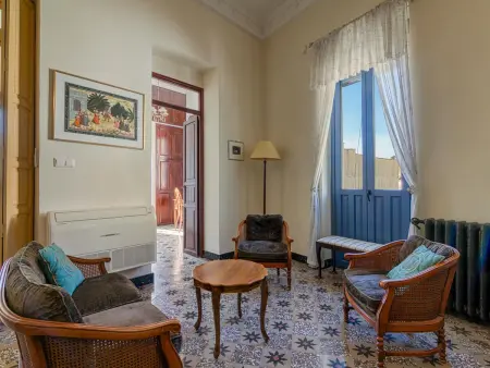 Maison ancienne rénovée avec piscine privée, climatisation et parking, idéale familles - Photo 33
