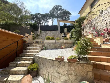 Charmante Maison Individuelle avec Piscine à Begur - Photo 20