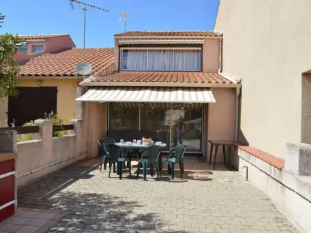 Maison 5 pièces, 8 couchages, terrasse, proche plage et commerces - Saint Pierre La Mer - Photo 1
