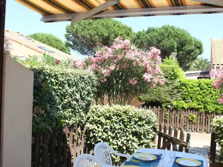 Charmant pavillon avec mezzanine, piscine et terrasse - 300m de la plage à Gruissan - Photo 9
