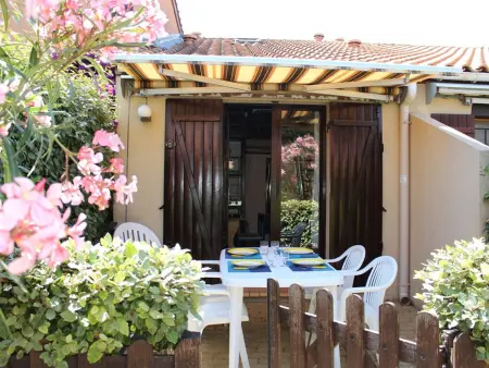 Charmant pavillon avec mezzanine, piscine et terrasse - 300m de la plage à Gruissan - Photo 14
