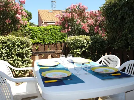 Charmant pavillon avec mezzanine, piscine et terrasse - 300m de la plage à Gruissan - Photo 18