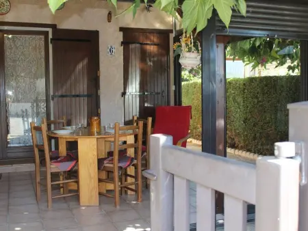 Pavillon 3 pièces avec mezzanine, piscine, proche plage du Grazel - 5 couchages, parking, véranda - Photo 1