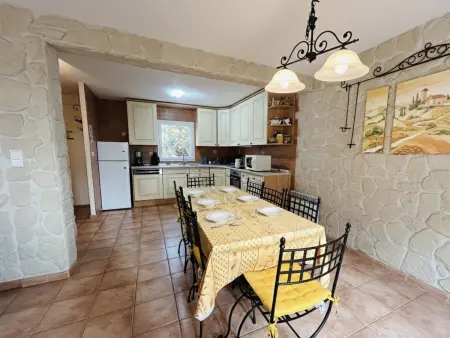 Maison 4 pièces avec terrasse, 3 chambres pour 6 pers., près de Narbonne Plage, parking inclus - Photo 3