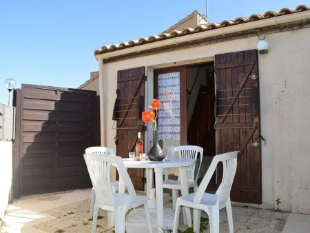 Studio Cabine Mezzanine à Saint Pierre la Mer - 4 Couchages, Piscine, Terrasse, Parking Privé - Photo 11