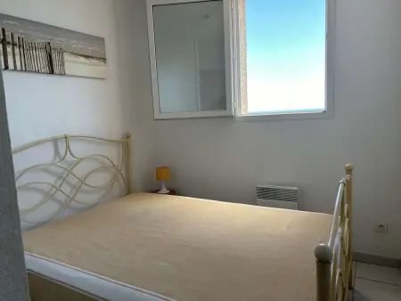 Maison à Saint Pierre la Mer avec Terrasse et Piscine 2 Étoiles - Photo 10