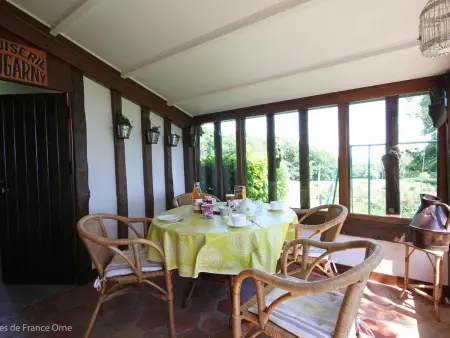 Charme Authentique à Bonnevent avec Vue et Calme - Photo 2