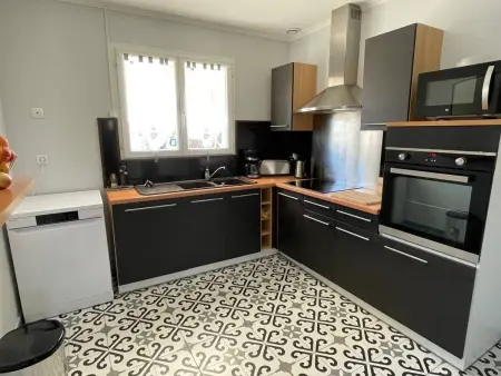 Maison de vacances avec piscine, jardin et 3 chambres – 8 pers. – Calme et proche des plages 🏖️ - Photo 6