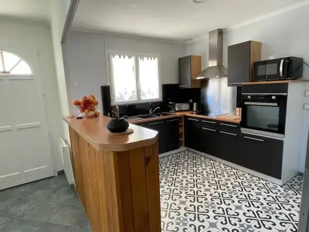 Maison de vacances avec piscine, jardin et 3 chambres – 8 pers. – Calme et proche des plages 🏖️ - Photo 8