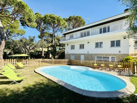 Maison spacieuse à Platja d'Aro avec piscine privée - Photo 9