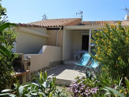 Studio Cabine Mezzanine 4 Pers avec Piscine et Parking - Proche Plage et Centre à Saint Pierre La Mer - Photo 2