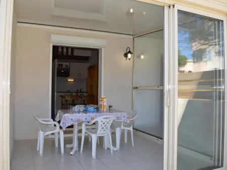 Studio Cabine Mezzanine 4 Pers avec Piscine et Parking - Proche Plage et Centre à Saint Pierre La Mer - Photo 3
