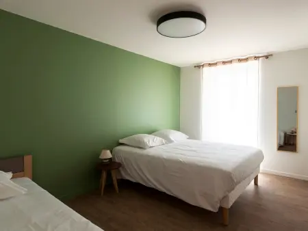 Gîte Spacieux avec Cour, Terrasse et Salle de Jeux - Centre Bourg, Accessible PMR - Photo 11
