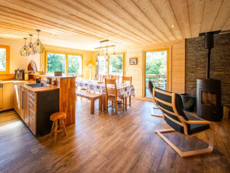 Chalet familial confortable avec spa, proche Gérardmer et station de ski, idéal été et hiver. - Photo 2