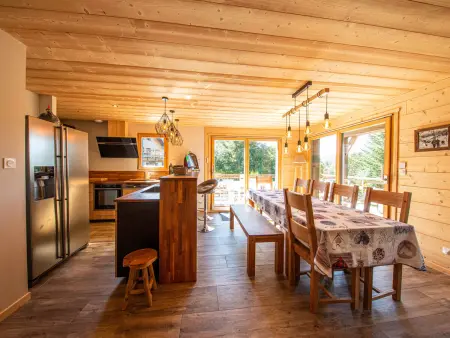 Chalet familial confortable avec spa, proche Gérardmer et station de ski, idéal été et hiver. - Photo 3